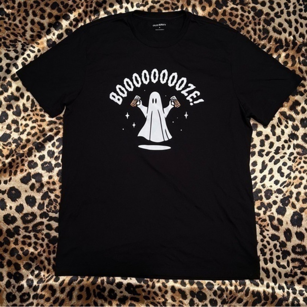 Old Navy “Booooooooze” Ghost with Beer Graphic T Shirt
